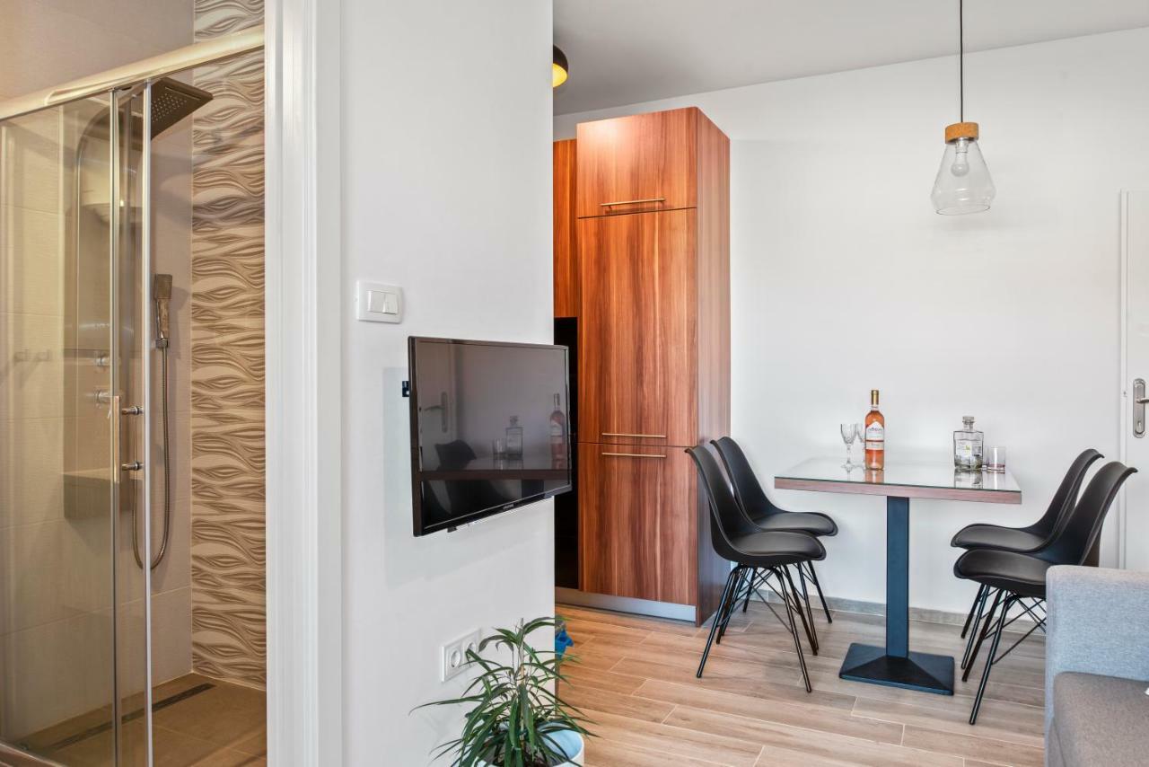 Appartement Kurika Anzotica à Šibenik Extérieur photo