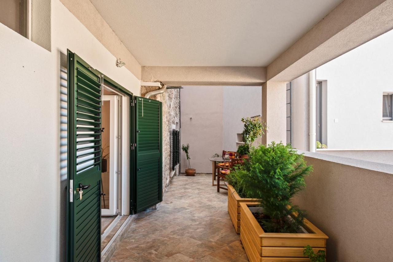 Appartement Kurika Anzotica à Šibenik Extérieur photo